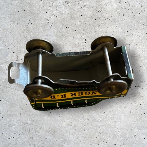 Vintage Tin Train Car Ranger RR - Picture 7 of 7